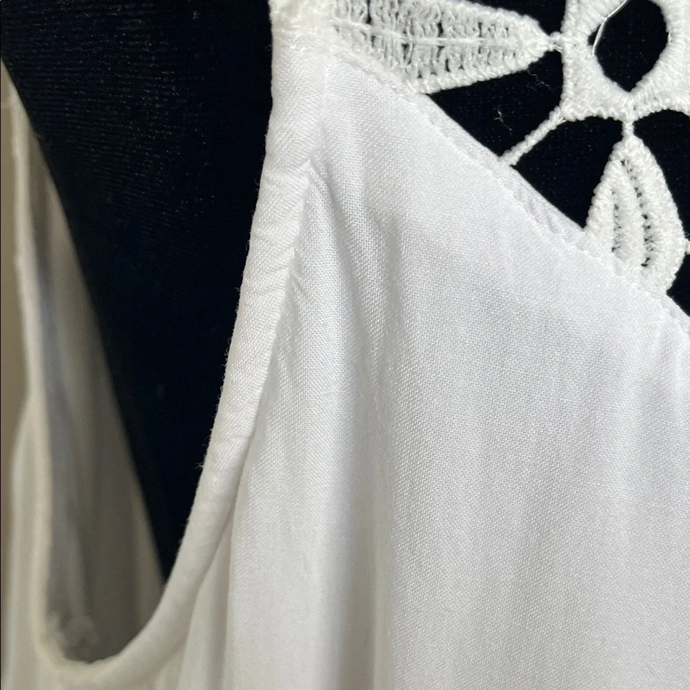 Knox Rose White Lace Mini Dress - Picture 10 of 10